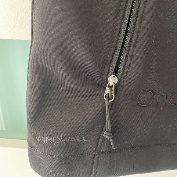 The North Face vest with Windwall windstopper technology- worn once - Picture 3 of 11